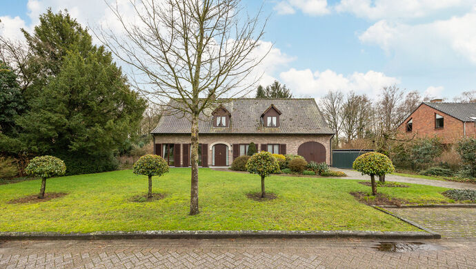 Villa te koop in Waasmunster