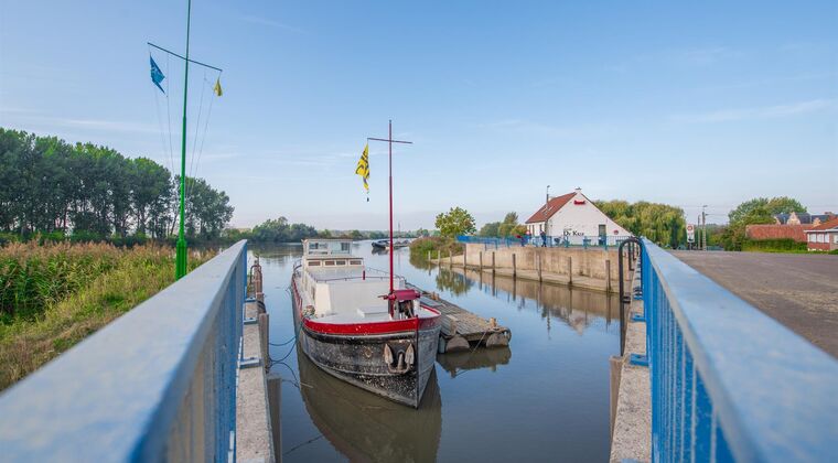 Uitzonderlijk appartement te koop in Hamme Moerzeke